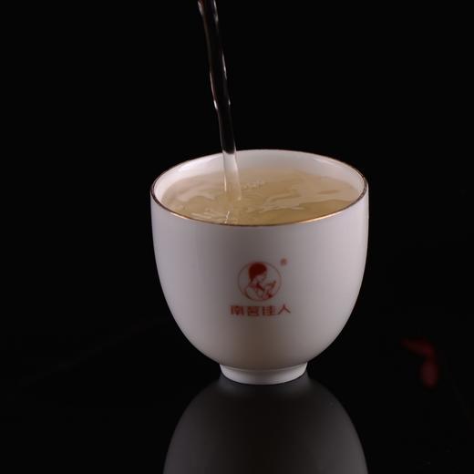 【清仓特价】2021《曼松古树》春茶 生茶散茶 40克/罐 商品图2