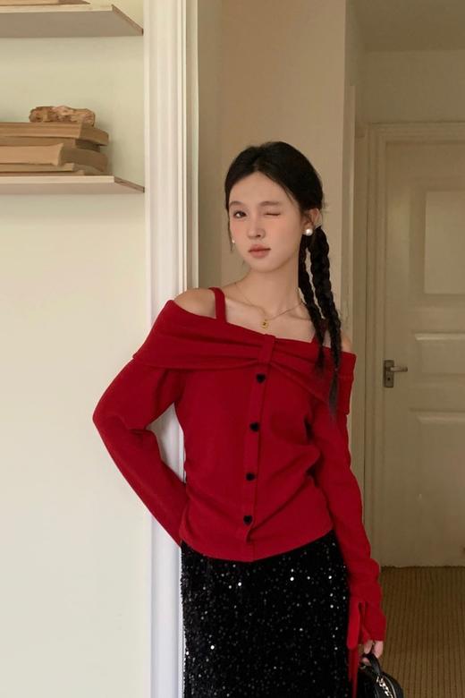 SIA SAYLOR 显白红色一字肩气质蝴蝶结针织上衣 21939 商品图0