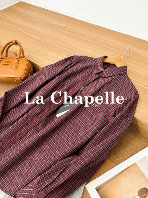 专柜实拍【100%全棉+刺绣徽章】拉夏贝尔/La Chapelle文艺风！挺括有型气质翻领刺绣徽章复古格纹设计百搭叠穿衬衣 商品图2
