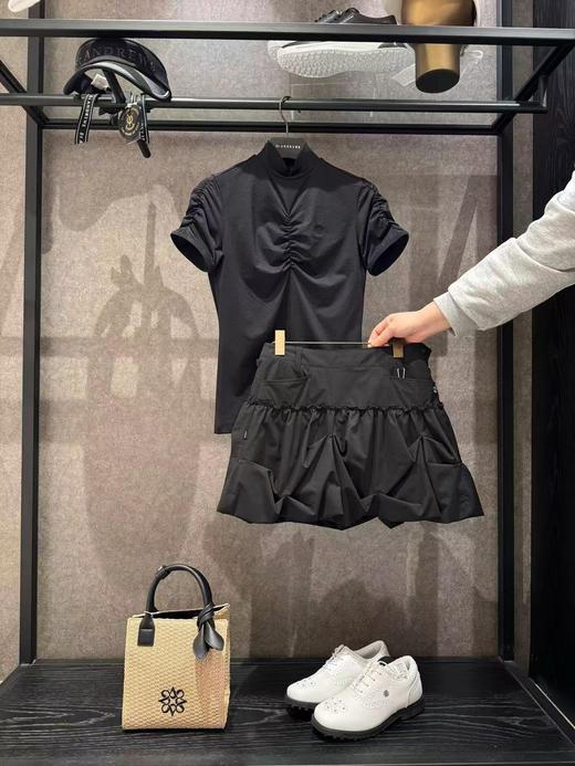 St家春夏新款女士褶皱短裙来啦！渠道高品质❗这一条！⚠喜欢到骨子里！刻在基因里的品味感！越看越穿越喜欢！给自己非常自信的一条裙子！ 商品图1