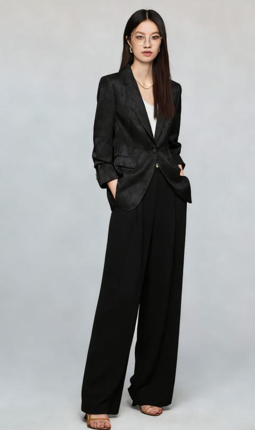 SC1A05_漆黑色_上衣外套_春秋_翻领暗纹提花肌理感收腰西装_高级女装_BERNIEELEN 伯妮斯茵 商品图3