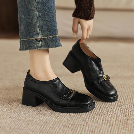 阿么手工女鞋山茶花小方头学院风乐福鞋粗跟6CM春季复古百搭单鞋 商品图2