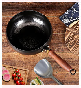 某东来同款大肚铁锅！年底清仓！69.9元一个！爆炒少油烟不粘锅！