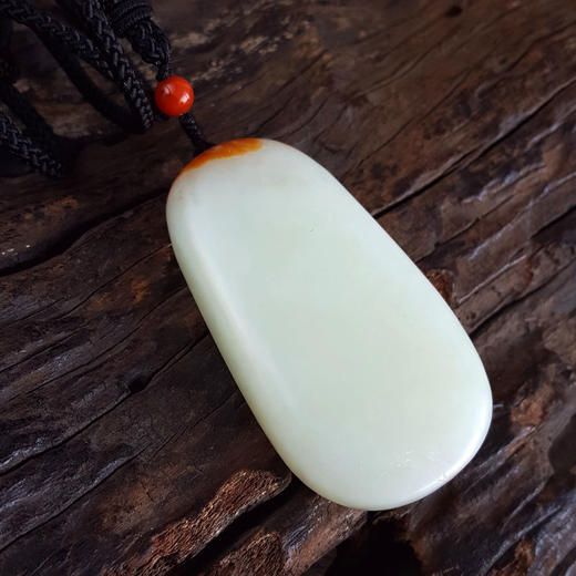 【天然正品】天然新疆料细腻油润度佳黄铭玉雕千手观音平安无事牌和田玉吊坠项链64.7*35.3*14.1MM（皆取最大值）090126NJT45 商品图5