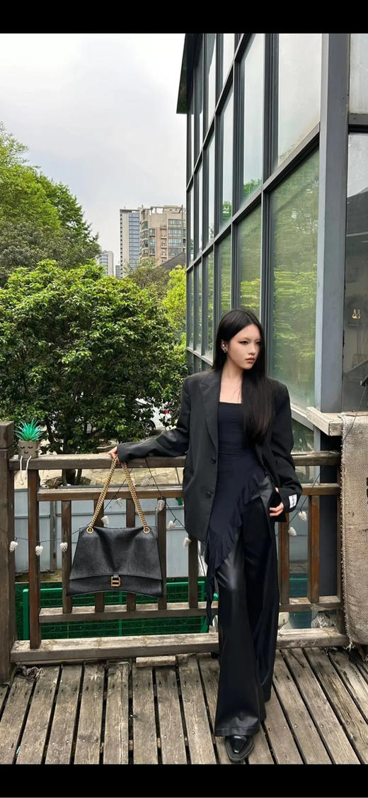 巴黎世家 crush 黑金 油蜡牛皮 大号 沙漏包 商品图2