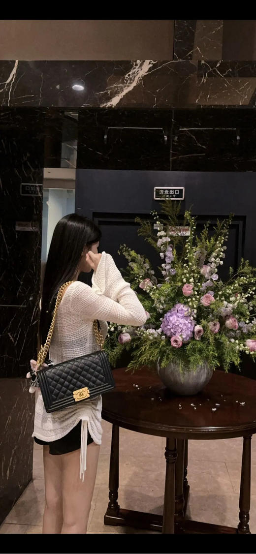 Chanel leboy 黑金 荔枝纹牛皮 中号 斜挎包 商品图3