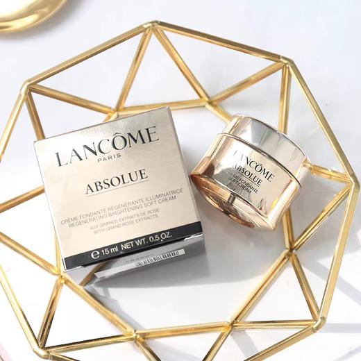 【兰蔻全新菁纯臻颜乳霜面霜轻盈版】柔缎质地 紧致肌肤 淡化细纹 15ml/瓶 商品图4