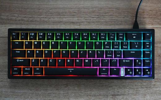 机械革命 魂磁轴键盘GK68 有线RGB灯光自研驱动办公游戏通用 商品图9