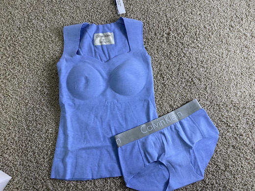 原单正品 ck女款内衣套装。

数量不多 随时下架。

热感肌肤，五个色。尺码S M L 商品图9