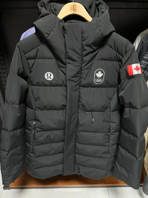 原单正品露露加拿大🇨🇦冬奥联名保暖羽绒服 
L XL XXL
清货特价 商品图12