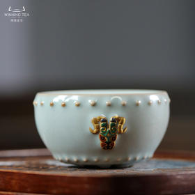 问鼎鼎峰系列天青羊首战鼓杯（喜气洋洋）