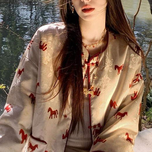 新中式双面穿小马外套/马甲 ，爆火“骐骥红”与新中式碰撞，甜贵优雅，太美了！【3-7天发货，周末顺延】【G】 商品图3