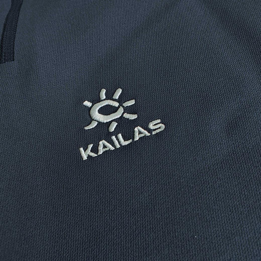 原单正品 KAILAS凯乐石裤秋冬软壳加绒休闲户外登山徒步长裤。四面弹 防水防风面料，内里加绒 手感柔软细腻，腰围带弹力 小直筒版型，商务通勤日常随意穿！
尺码：S～XXL 商品图4