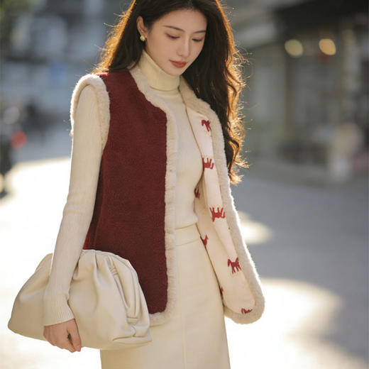 新中式双面穿小马外套/马甲 ，爆火“骐骥红”与新中式碰撞，甜贵优雅，太美了！【3-7天发货，周末顺延】【G】 商品图11