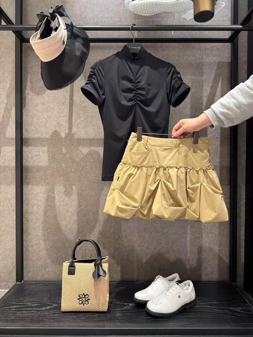 St家春夏新款女士褶皱短裙来啦！渠道高品质❗这一条！⚠喜欢到骨子里！刻在基因里的品味感！越看越穿越喜欢！给自己非常自信的一条裙子！ 商品图0