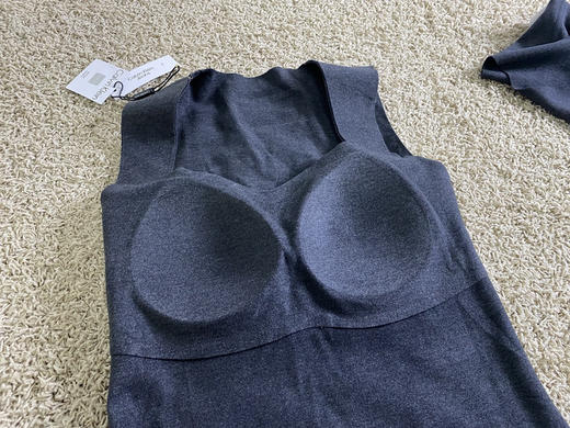 原单正品 ck女款内衣套装。

数量不多 随时下架。

热感肌肤，五个色。尺码S M L 商品图8