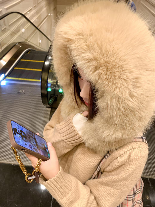 <曾小咸推荐>2.8现货秒杀 ！微信超特价！毛领连帽短款毛衣 日常209.99 立减80 秒杀129.99！！ 商品图9