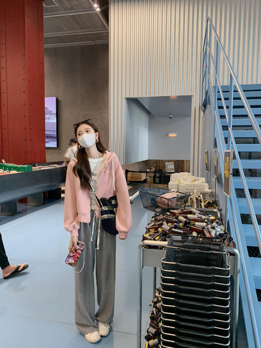 <曾小咸推荐>2.8现货秒杀 ！微信超特价！5色韩系阔腿休闲裤 日常139 立减69.01 秒杀69.99！！马甲外套秒杀99.99！！拉链条纹针织衫 秒杀89.99！！ 商品图7