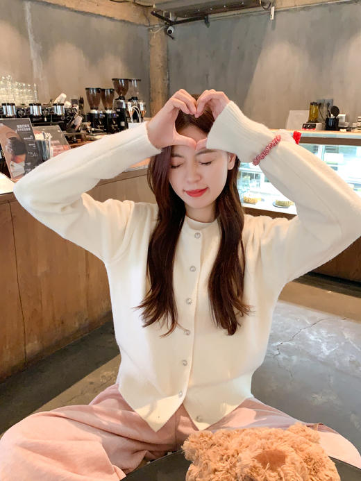 <曾小咸推荐>2.7现货秒杀 ！微信超特价！4色韩系圆领毛衣开衫 日常149.99 立减70 秒杀79.99！！ 商品图3