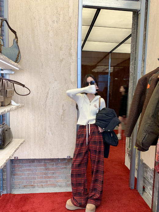 <曾小咸推荐>2.8现货秒杀 ！微信超特价！红色字母连帽针织衫 日常189.99 立减100 秒杀89.99！！ 商品图11