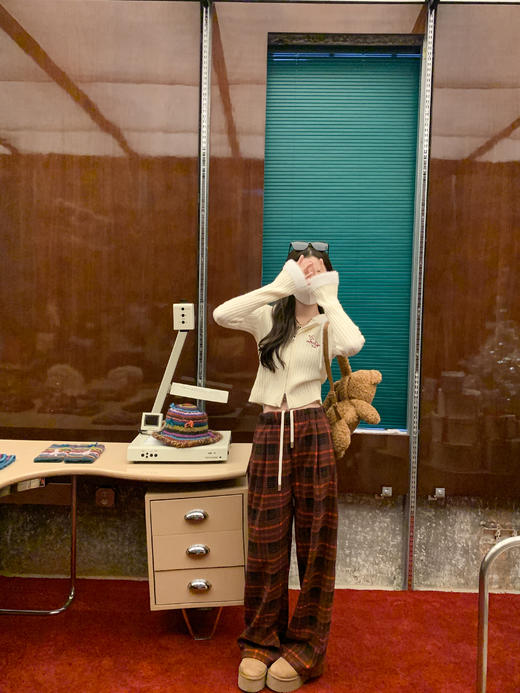 <曾小咸推荐>2.8现货秒杀 ！微信超特价！红色字母连帽针织衫 日常189.99 立减100 秒杀89.99！！ 商品图9