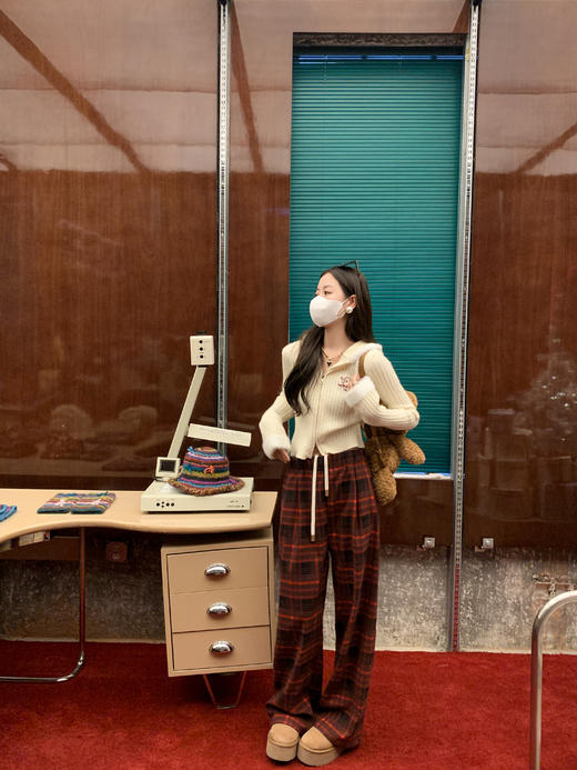 <曾小咸推荐>2.8现货秒杀 ！微信超特价！红色字母连帽针织衫 日常189.99 立减100 秒杀89.99！！ 商品图12