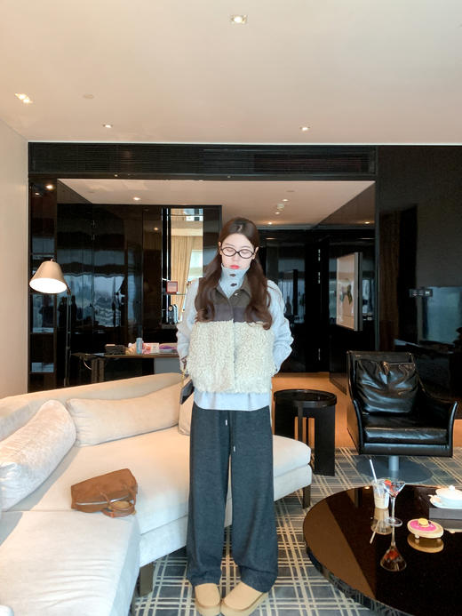 <曾小咸推荐>2.7现货秒杀 ！微信超特价！2色韩系抽绳休闲裤 日常189.99 立减100 秒杀89.99！！ 马甲 秒杀129.99！！ 商品图5