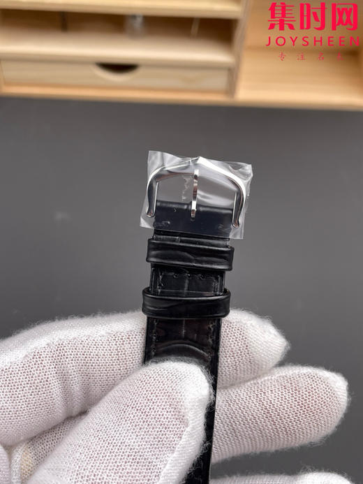 AF卡地亚山度士杜蒙系列 桑托斯大号 中性腕表 成熟魅力之典范 表盘尺寸43.5X31.4mm 小手腕男生福音 商品图6