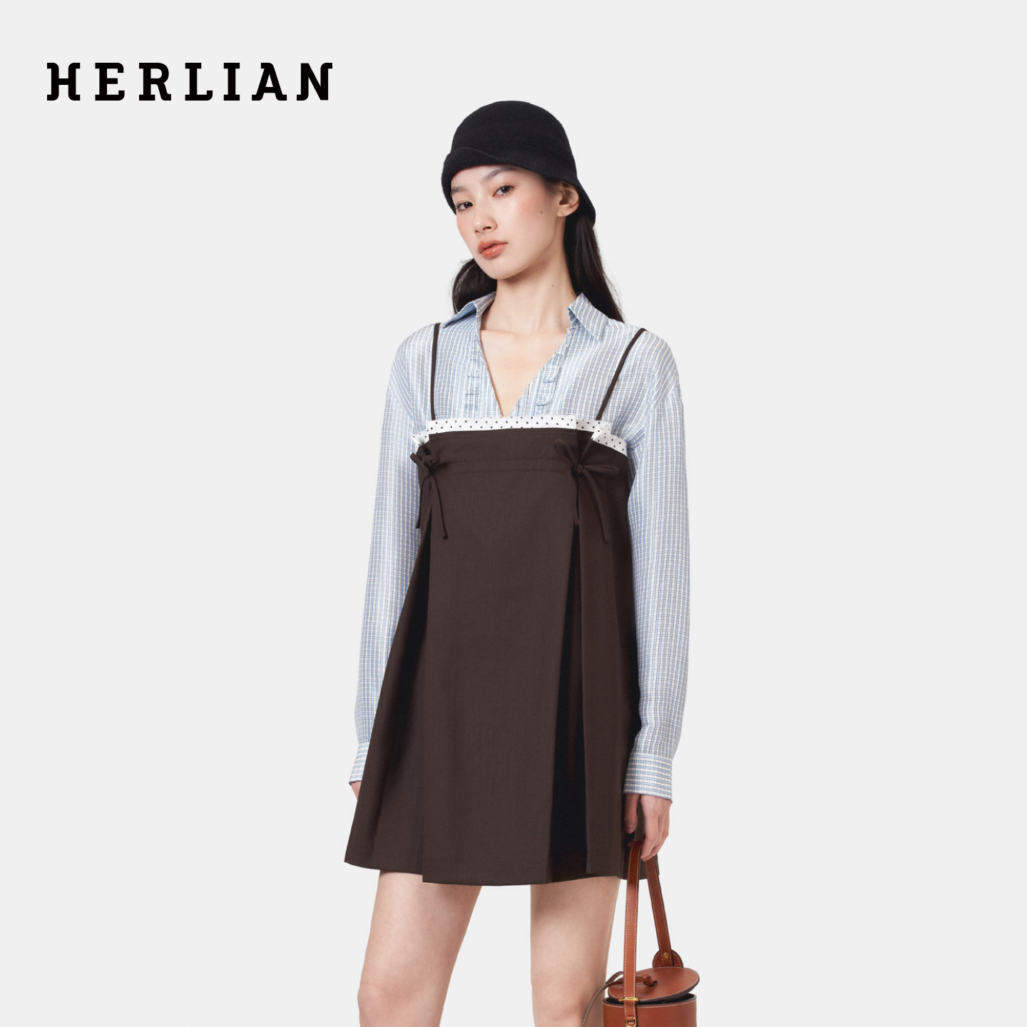 HERLIAN 2026年春季新品蝴蝶结抽褶设计吊带抹胸A字连衣裙