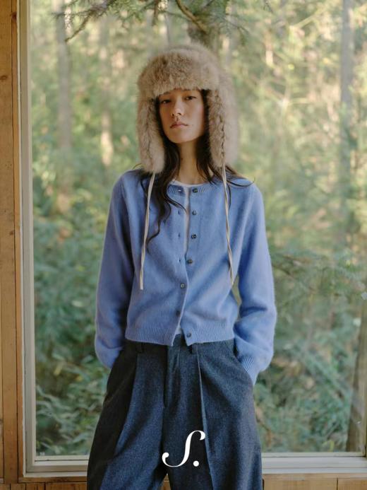 shyshystill/shy202510076/羊毛兔毛天然保暖小版型好穿两色开衫 商品图3