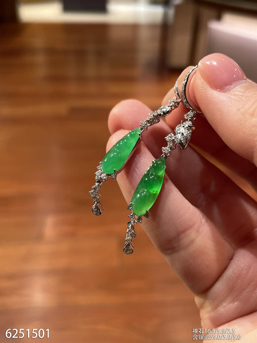 6251501，福豆耳坠。具体价格微信咨询 商品图0