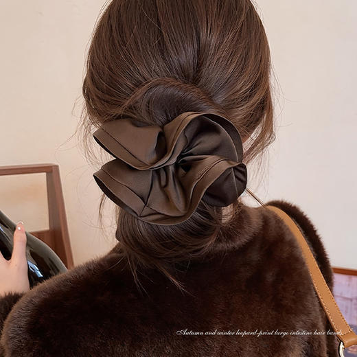 春节不打烊【赵露思许妍同款发圈】氛围感显脸小，头花头饰丸子头大肠发圈女扎头皮筋高级感头绳发饰。rf 商品图3