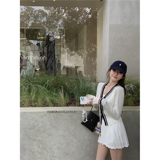 金蘑菇菇 oni松弛的一天 /经典撞色条纹淡颜小白花系开衫+吊带 商品图0