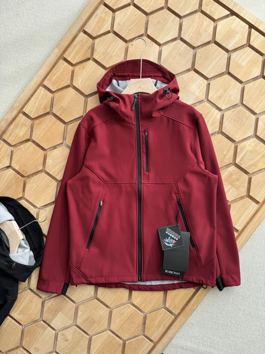 26年春季新品男女同款防风防雨加绒软壳连帽冲锋衣运动休闲外套。 商品图5