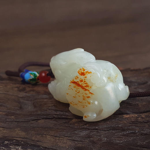 【天然正品】天然精品新疆籽料细腻油润度佳瑞兽和田玉吊坠项链37.6*24.5*28.1MM（皆取最大值）170126NJS57 商品图3