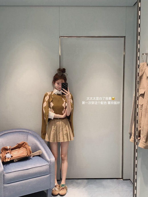 金蘑菇菇 少女时期 miu系格子系列 / 早秋知识分子 100wool开衫 商品图6