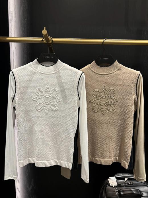 St家春夏新款女士冰丝防晒长袖针织上衣来啦！🇰🇷渠道出货🚚❗️这种小立领的气质上身无需多说！很自然的那种气质啊！简约大方都会认可的款式！这件没有任何女人不爱！！！上身会拔高气质的一件上衣！ 商品图1