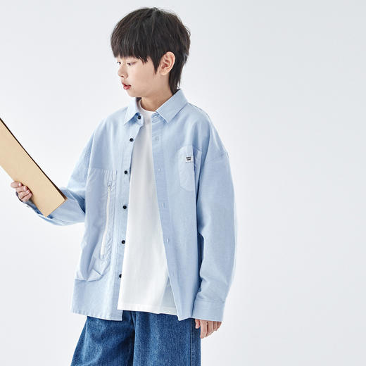 预售4.27发 蓝汽水2026春季新款男童上衣不对称设计青少年全棉牛津纺纽扣衬衫 商品图2