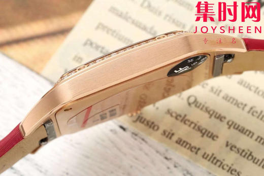 AF卡地亚山度士杜蒙系列 桑托斯大号 中性腕表 成熟魅力之典范 表盘尺寸43.5X31.4mm 小手腕男生福音 商品图6