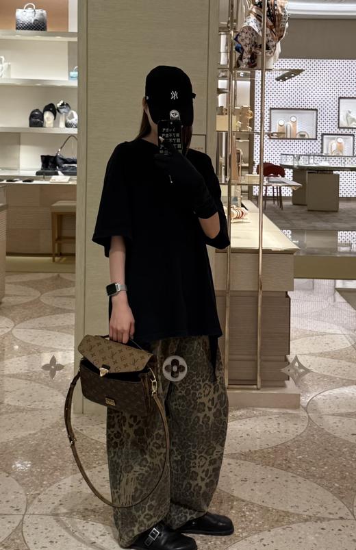 海外邮寄LV邮差包可扫码进出专柜高版 商品图14