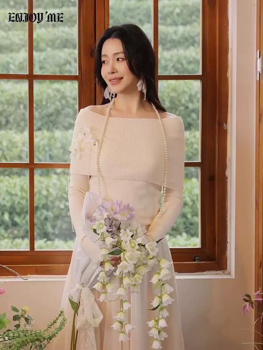 【门店同款】ENJOY春季“柔光芳序”玫瑰呓语针织上衣 169249080 商品图4