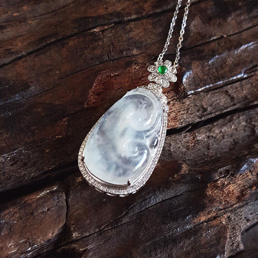 【天然正品】A货翡翠AU750白金镶钻镶天然细腻木那雪花棉白色冰种如意（万事如意）翡翠吊坠项链31.5*14.8*7.9MM（皆取最大值）190126NJS22 商品图7