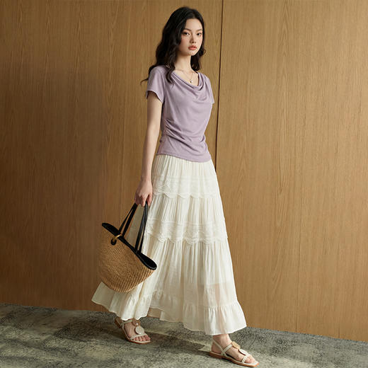 西遇法式温柔风松紧腰半身裙女2026春季新款高腰镂空勾花A字长裙E0060120 商品图1