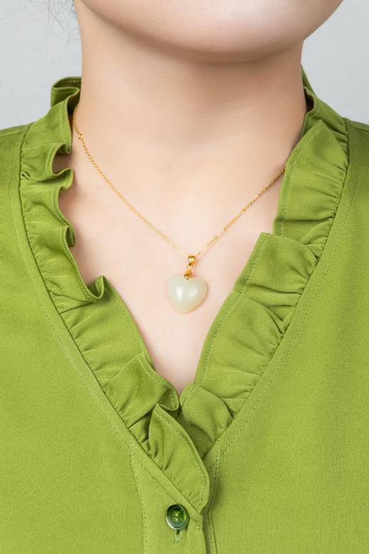 【带证书】【和田玉专场】【金属配件均为925银】💚多款吊坠、耳饰，耳畔摇曳的翠色生姿，颈间垂落的静谧流光。每一件，都是时光沉淀的礼物 商品图14