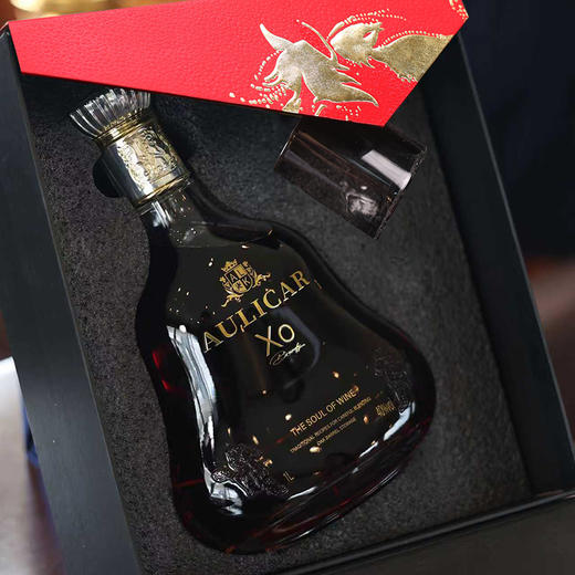 热卖中！！【春节不打烊】免费试喝！【法国原瓶进口】2026马年限定·奥莱卡老军壶XO白兰地 40%VOL 大容量1L礼盒装 送冰川闻香杯！ 商品图2