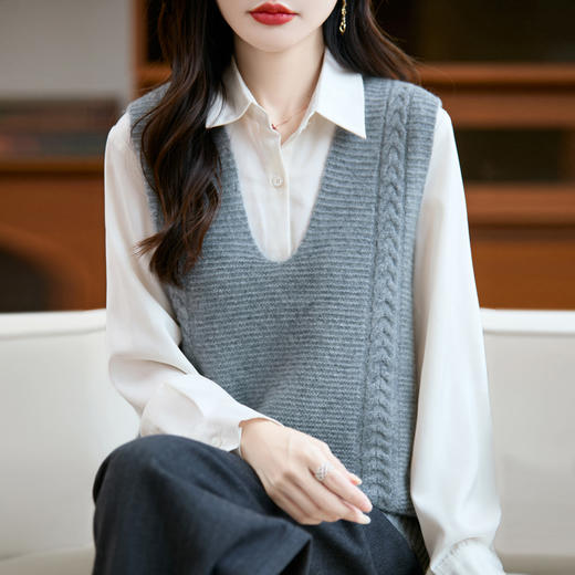 「任选2件立减20元 拉夫风减龄马甲系列！精选澳洲美丽诺羊毛 AVANN 羊毛马甲扭花马甲深V背心 商品图9