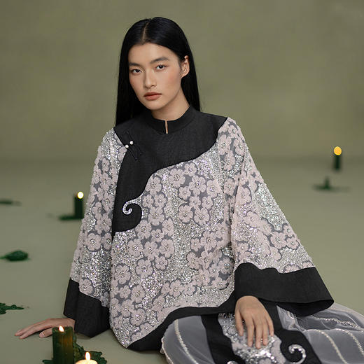 【林栖设计小店】法式刺绣|花朵珠片拼香云纱2026早春新款改良氅衣1961099 商品图0