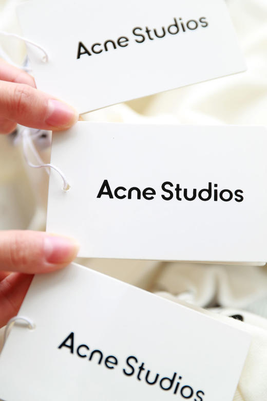 徽标大印花tee，宽松休闲半袖儿。白色图案圆领套头式t恤E012966 商品图2