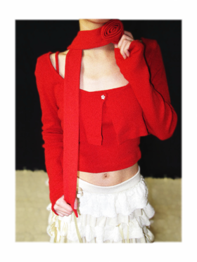 Kaiy Xiao 玫瑰吊带/开衫两件套（附赠小围巾）