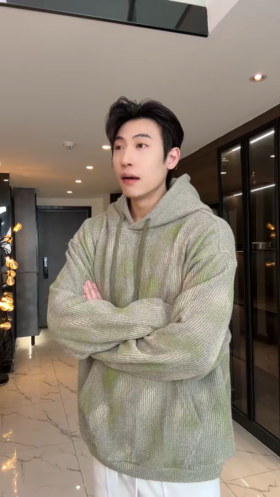 67987SDSA男士秋冬新款痞帅男装潮牌扎染针织连帽卫衣百搭时尚宽松上衣